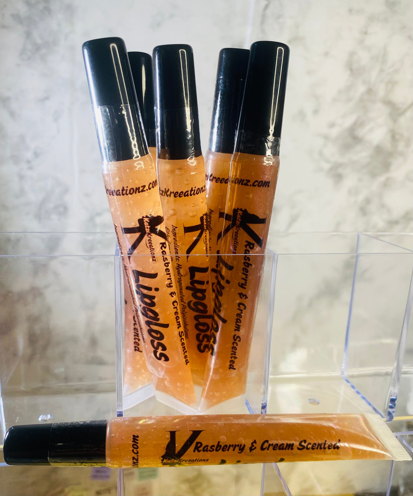 Clear High-Shine Lip Gloss – Hydrating & Non-Sticky Formula